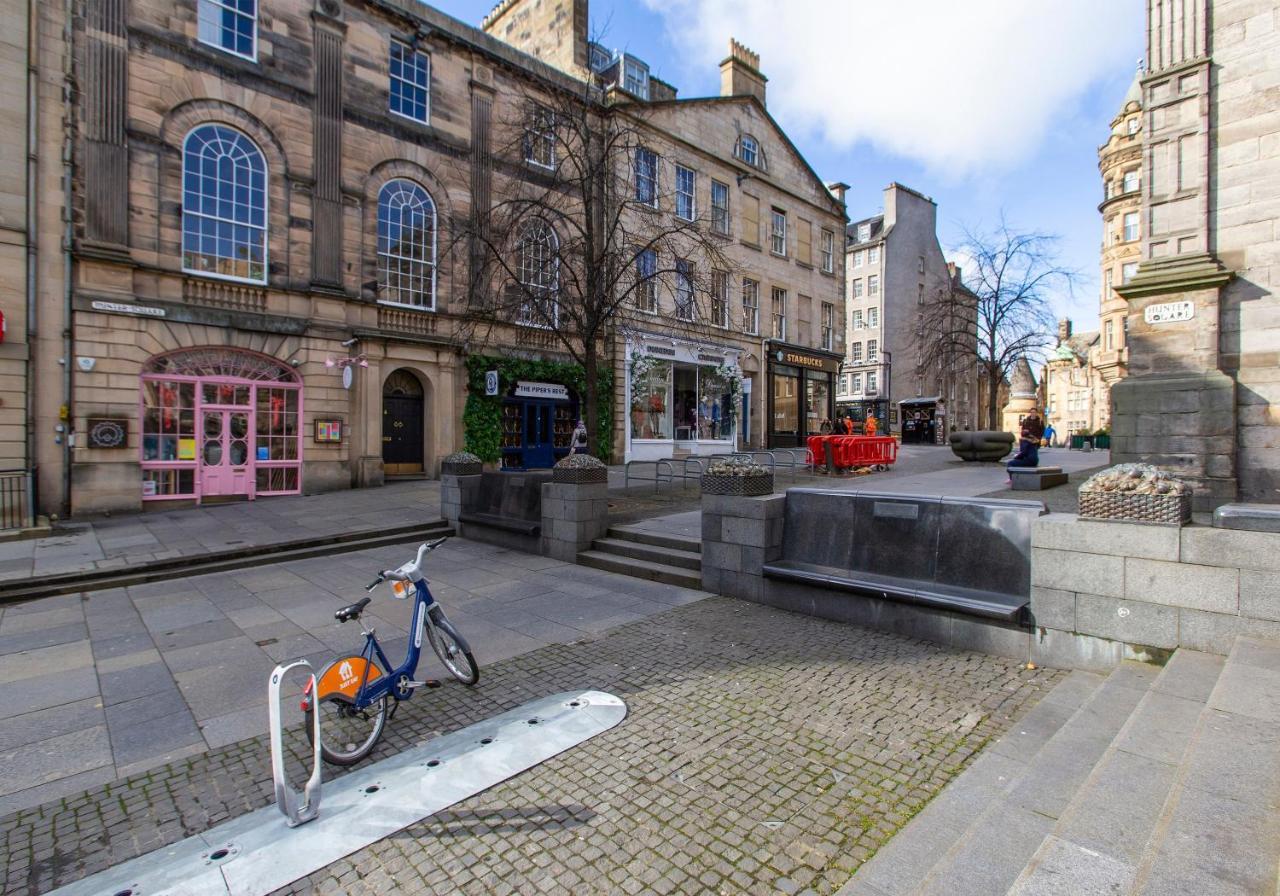 Blair St Scott apt Old Town Edinburg Exteriör bild