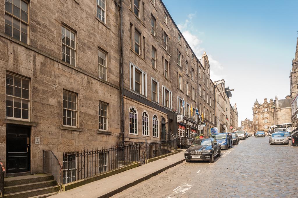Blair St Scott apt Old Town Edinburg Exteriör bild